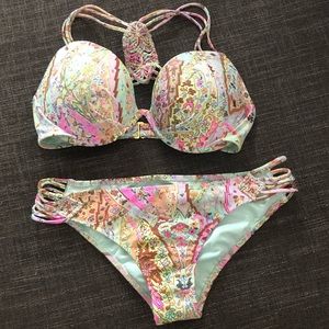 NWOT bikini set
